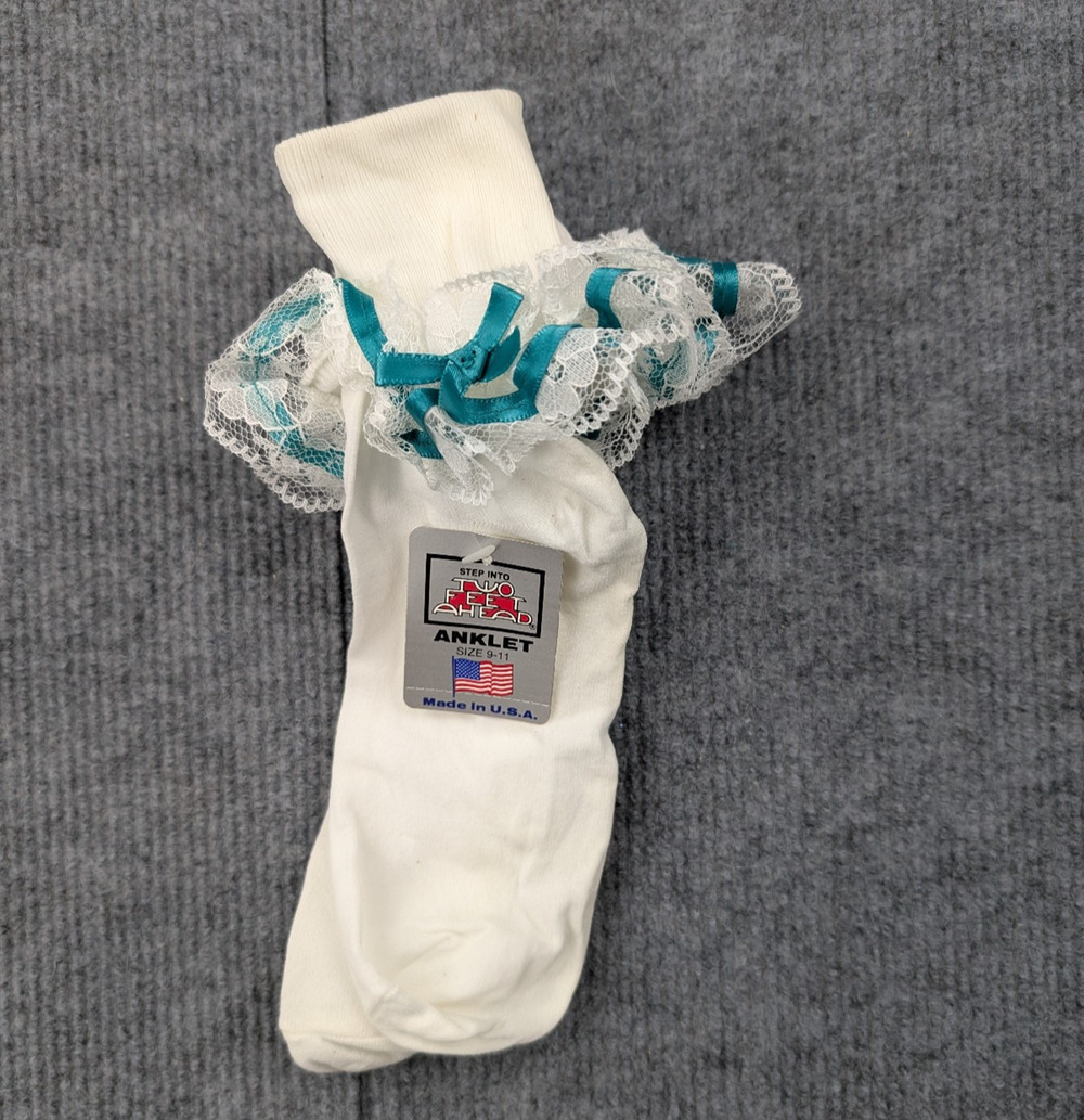 Vintage Lace Ruffle Ankle Socks Womens 9-11 Nylon Coquette White Church Girly